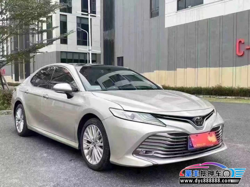 21年丰田凯美瑞轿车抵押车出售