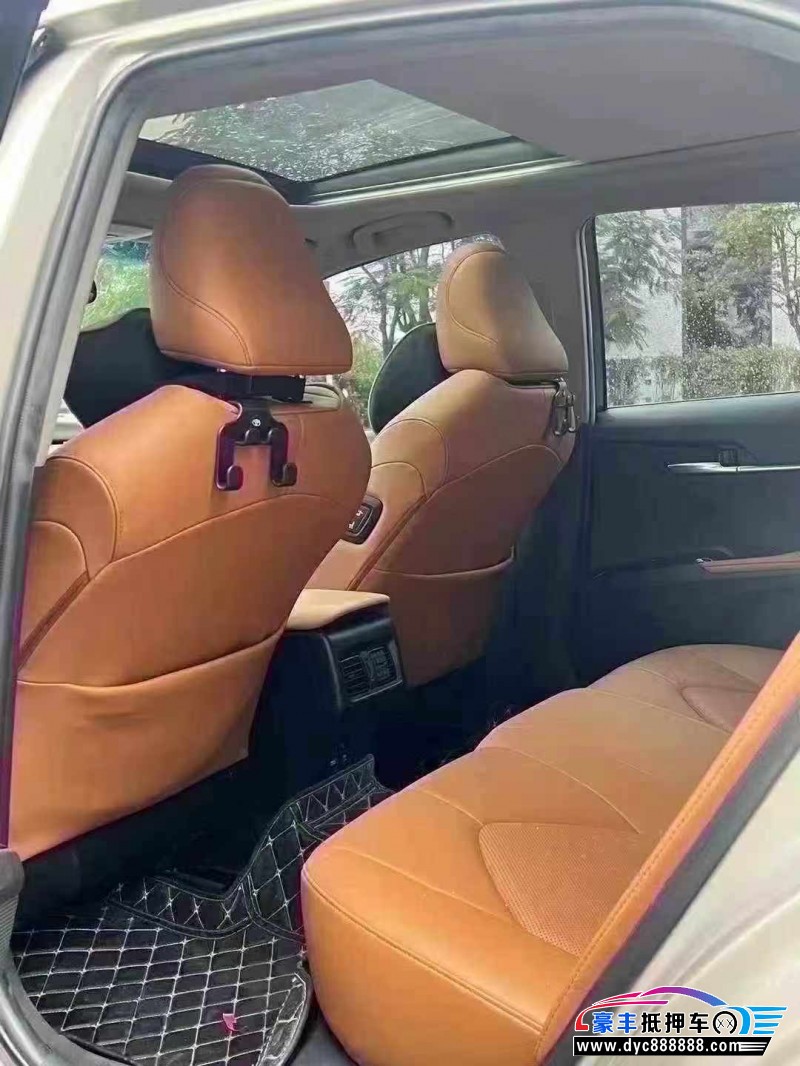 21年丰田凯美瑞轿车抵押车出售