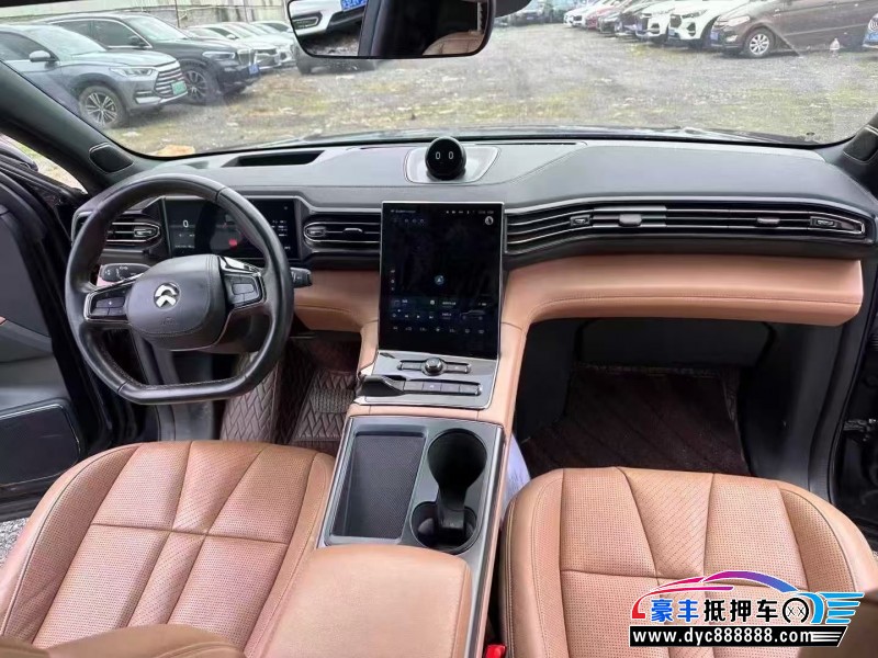 22年蔚来ES8轿车抵押车出售