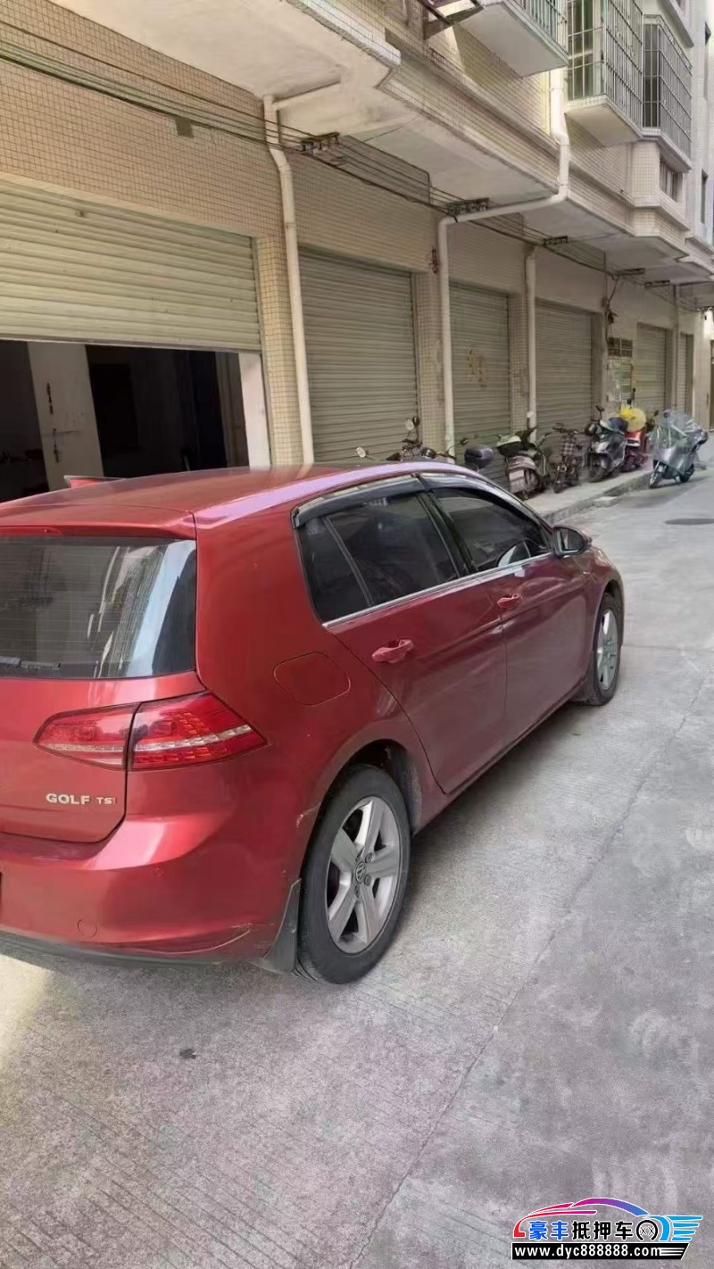 15年大众高尔夫轿车抵押车出售