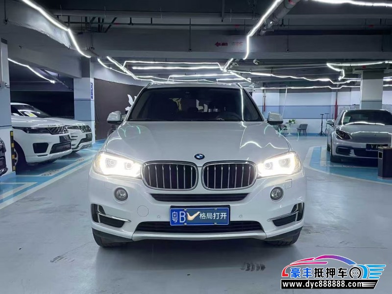 抵押车出售18年宝马X5轿车