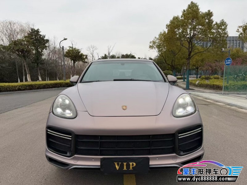 14年保时捷卡宴轿车抵押车出售