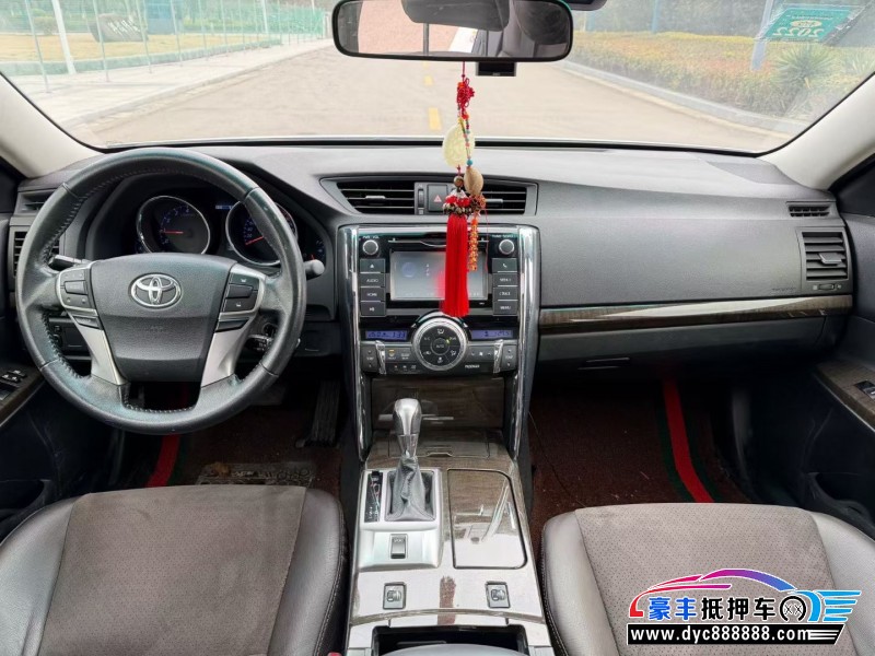 14年丰田锐志轿车抵押车出售