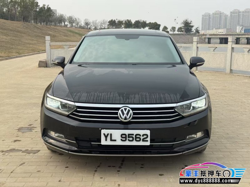 16年大众迈腾轿车抵押车出售