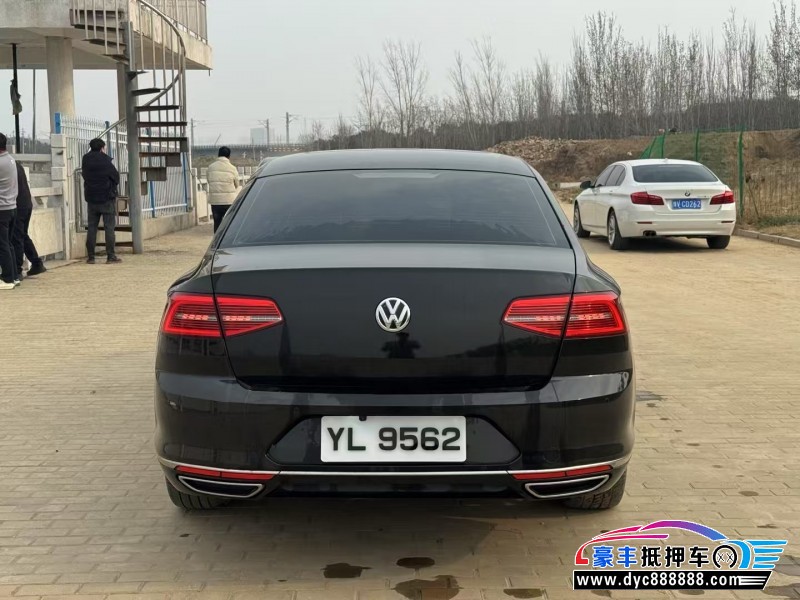 16年大众迈腾轿车抵押车出售