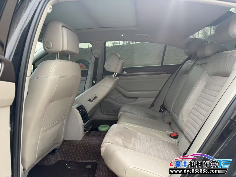 16年大众迈腾轿车抵押车出售