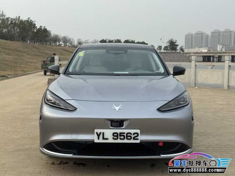 26年极狐阿尔法S轿车抵押车出售