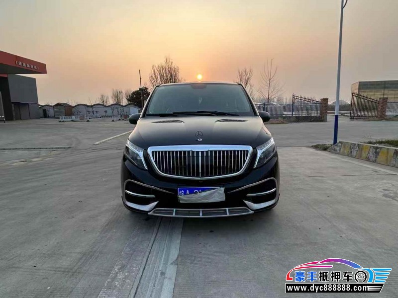 18年奔驰威霆轿车抵押车出售