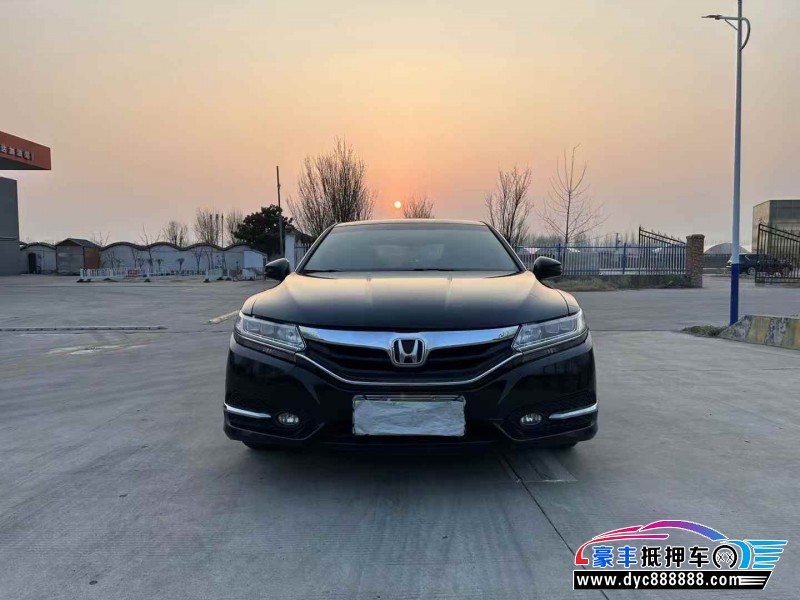 抵押车出售15年本田思铂睿轿车