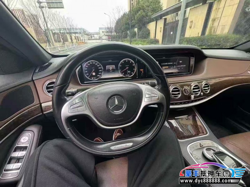 15年奔驰S轿车抵押车出售