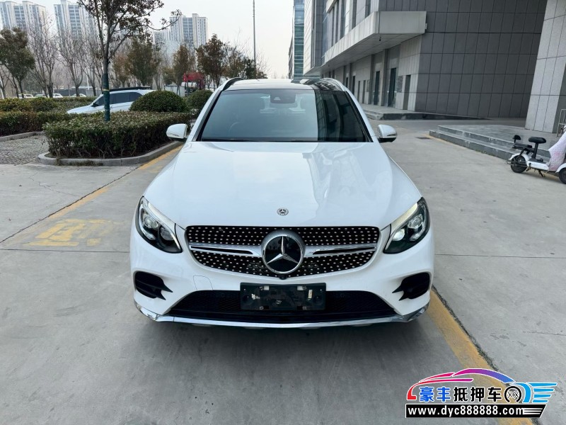 19年奔驰GLC轿车抵押车出售