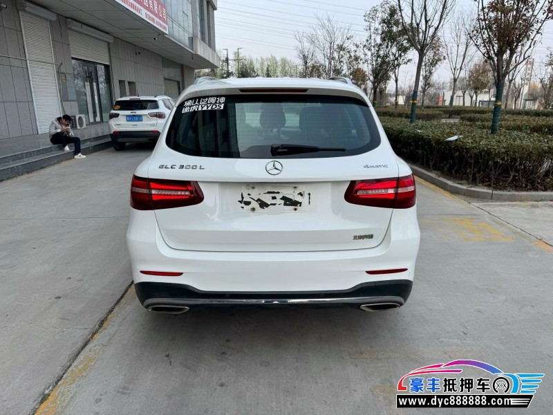 19年奔驰GLC轿车抵押车出售