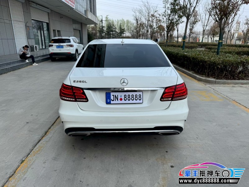 14年奔驰E轿车抵押车出售