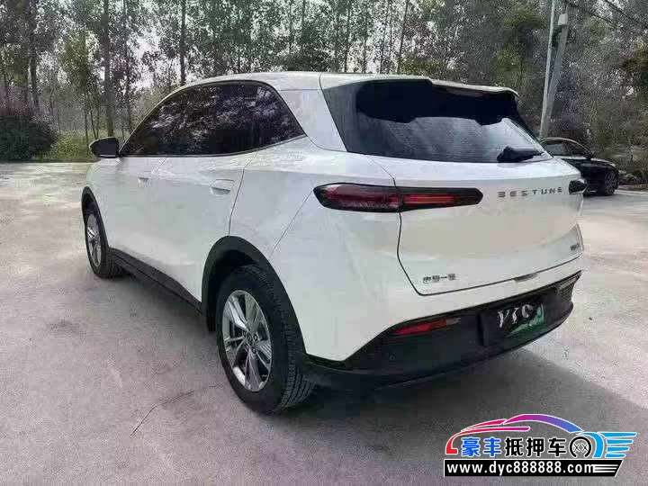 25年奔腾悦意轿车抵押车出售