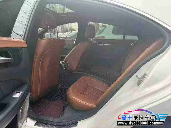 17年奔驰CLS轿车抵押车出售
