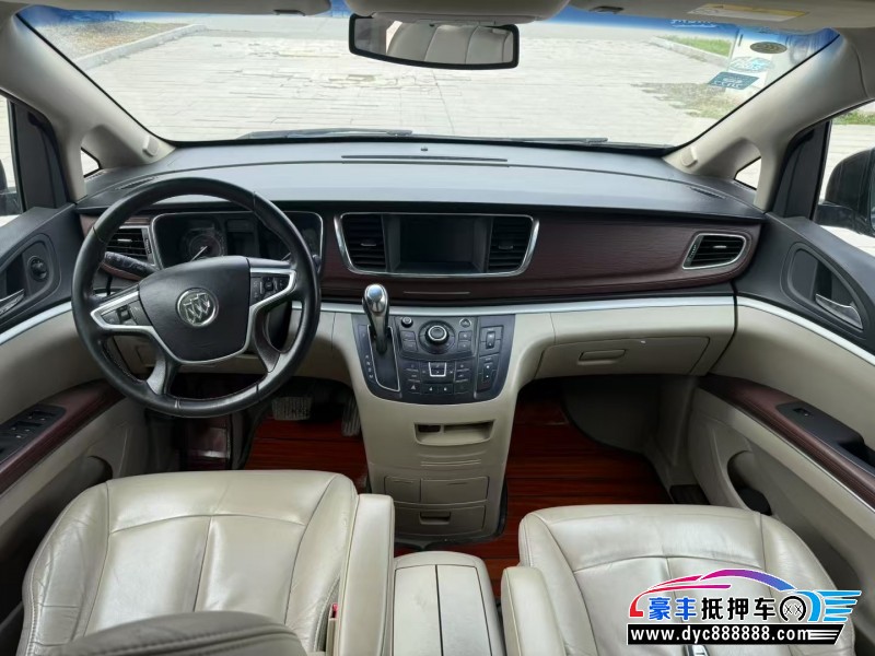 18年别克GL8轿车抵押车出售