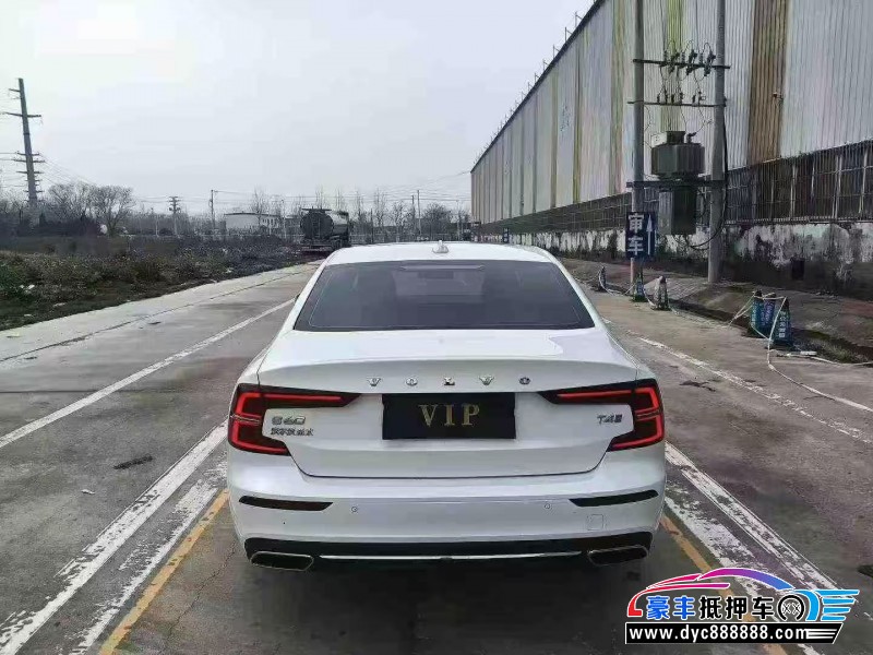 20年沃尔沃S60轿车抵押车出售