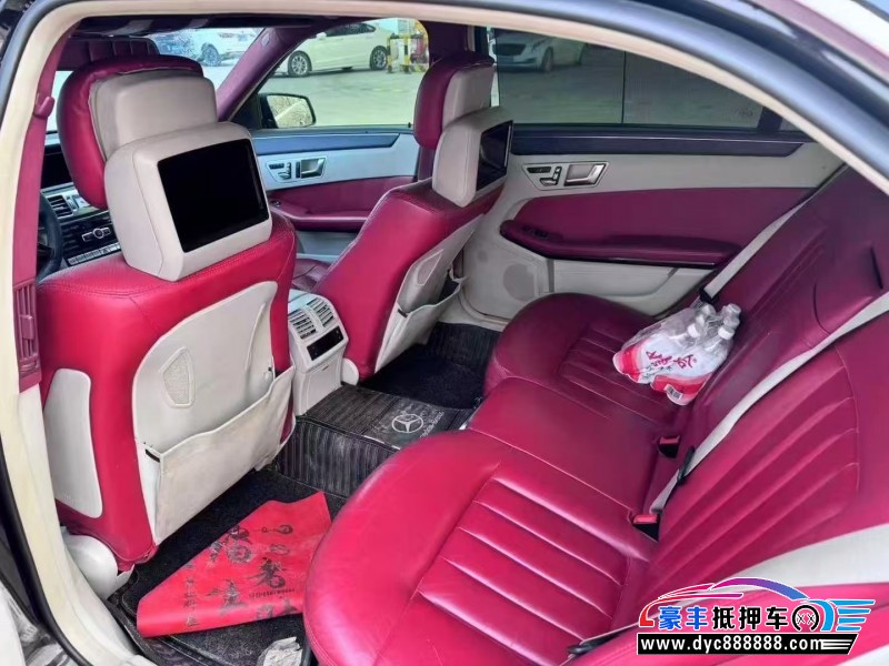 14年奔驰E轿车抵押车出售