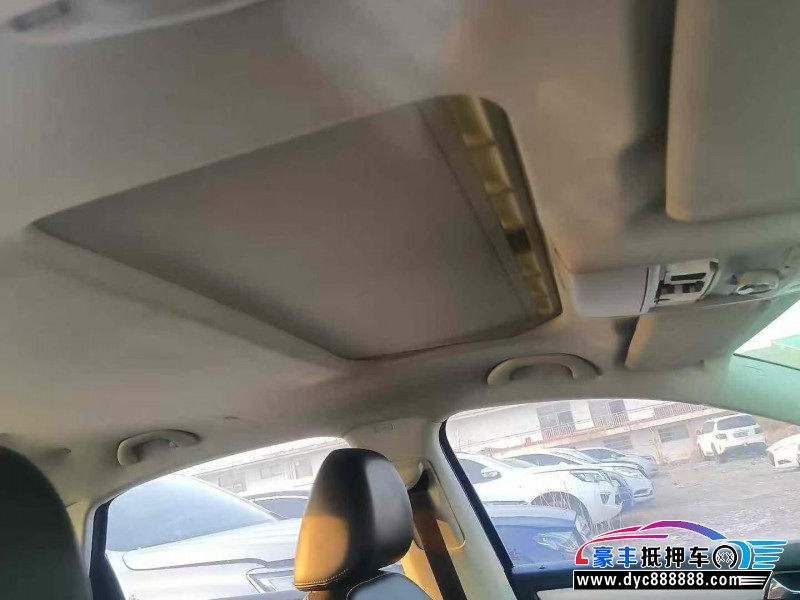 13年大众帕萨特轿车抵押车出售