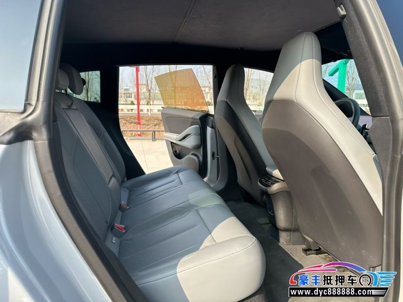 24年蔚来ET5轿车抵押车出售