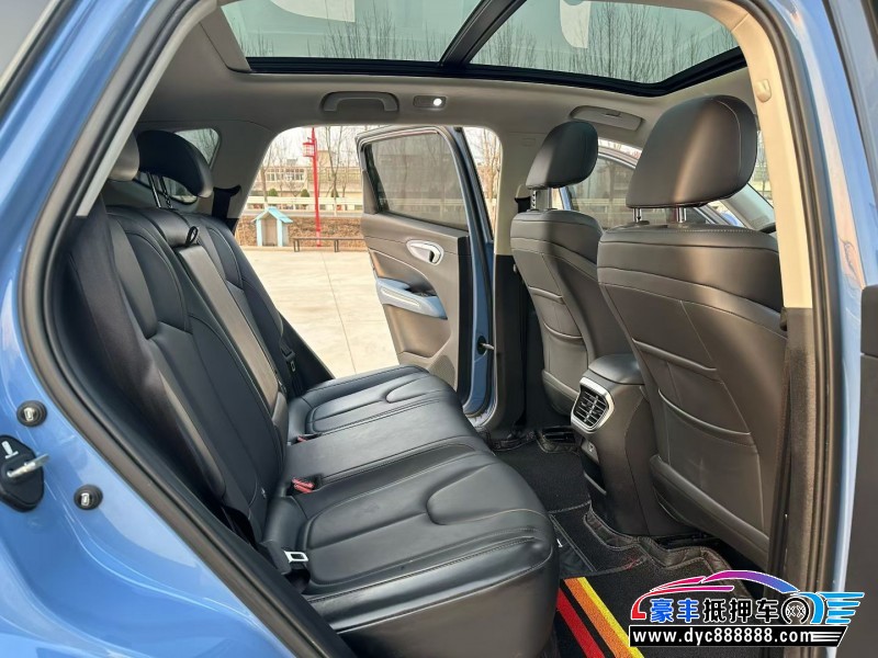 23年奔腾T90轿车抵押车出售