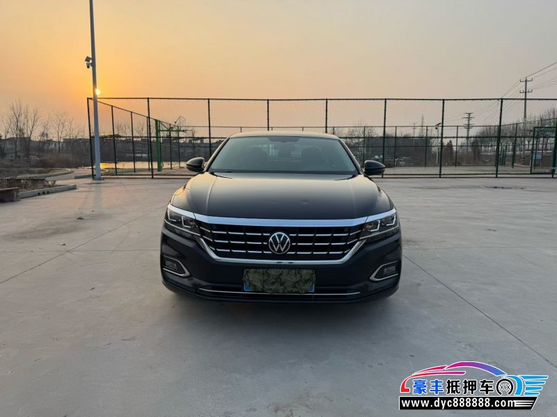 抵押车出售21年大众帕萨特轿车