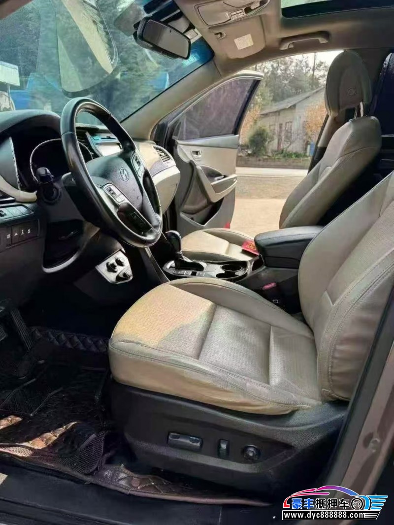 13年现代途胜SUV抵押车出售