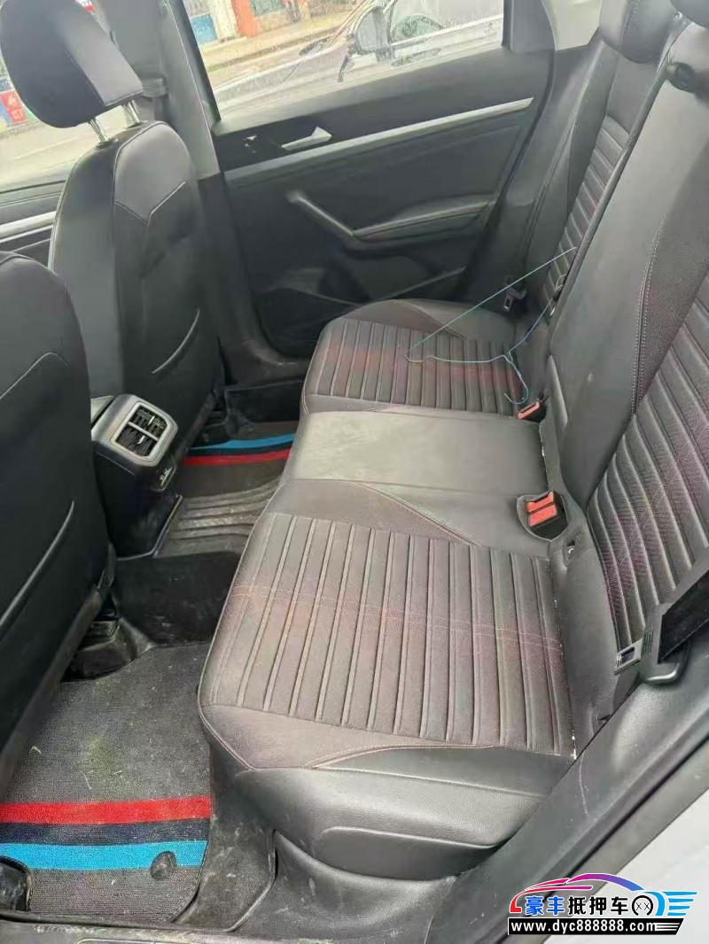 22年大众朗逸轿车抵押车出售