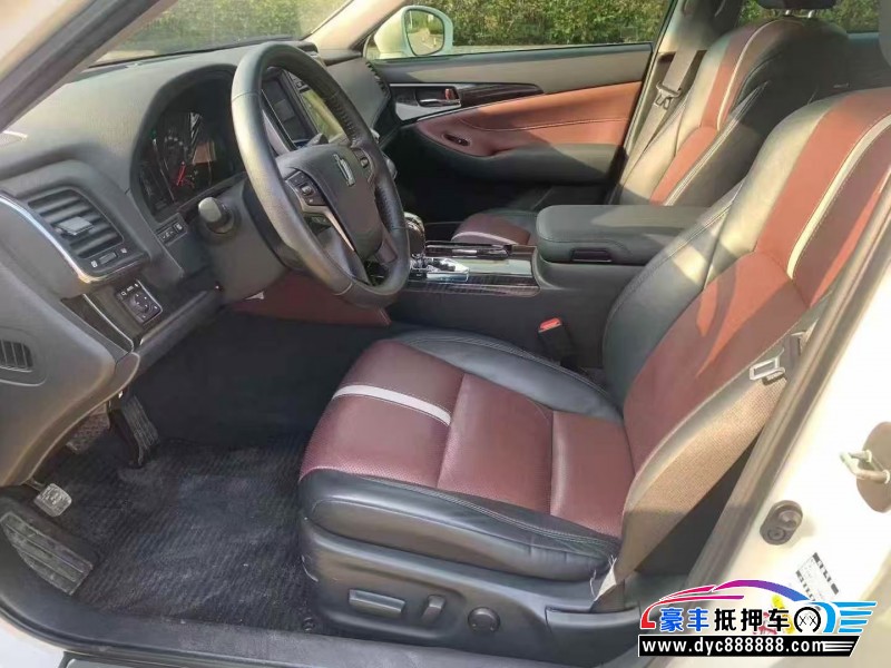 18年丰田皇冠轿车抵押车出售