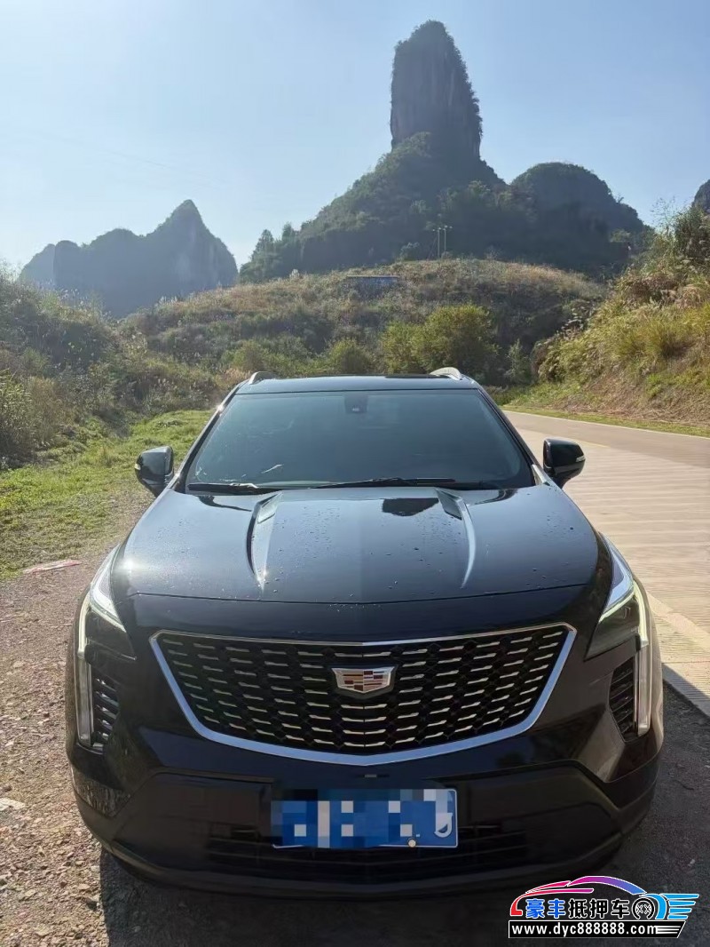 抵押车出售23年凯迪拉克XT4轿车