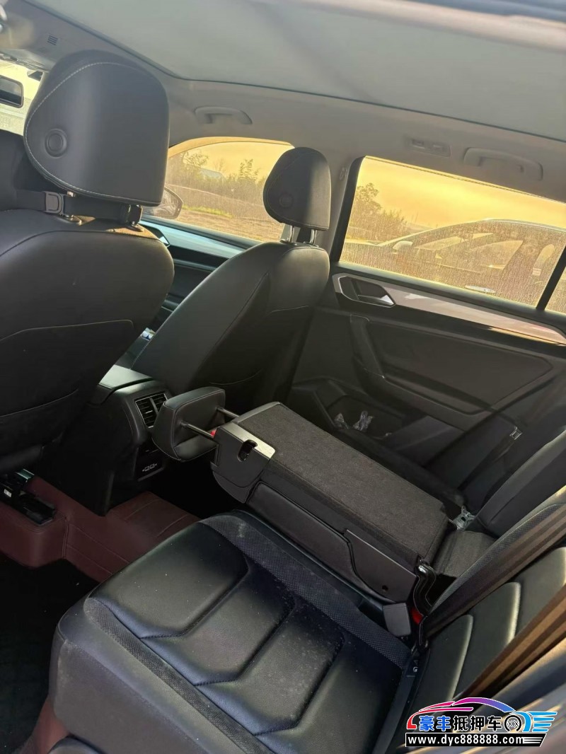 20年大众探岳轿车抵押车出售