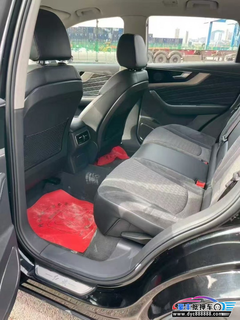 19年红旗HS5轿车抵押车出售