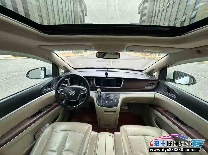 19年别克GL8轿车抵押车出售