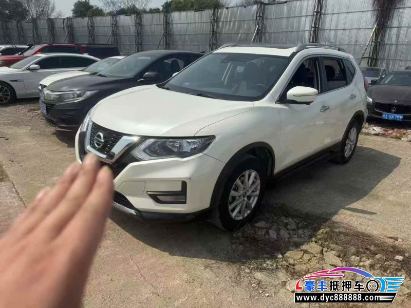 20年日产奇骏轿车抵押车出售