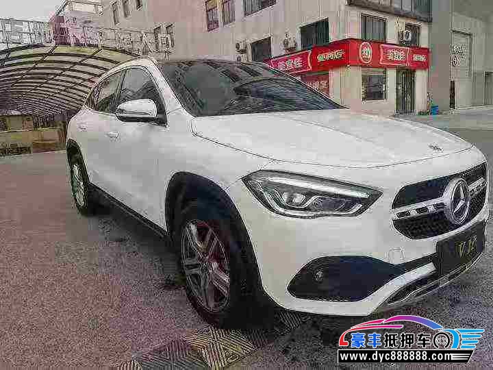 22年奔驰GLA轿车抵押车出售