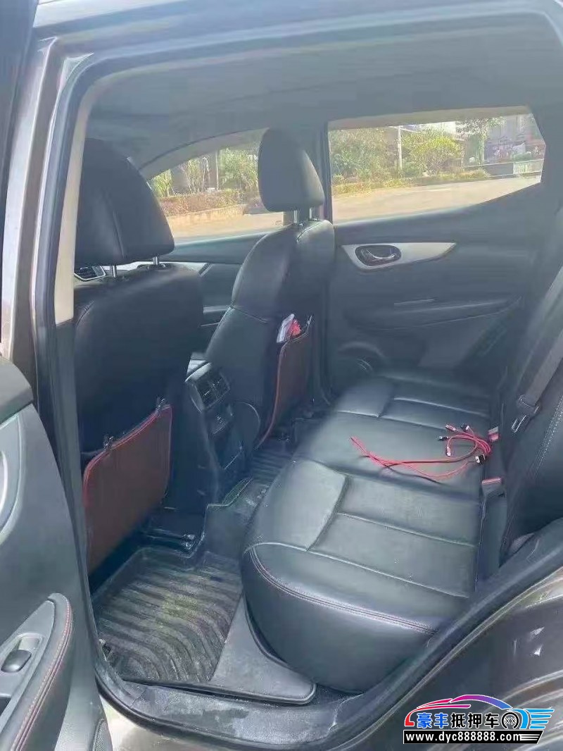 21年日产逍客轿车抵押车出售