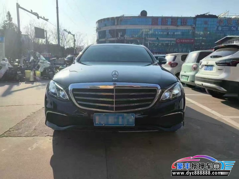 19年奔驰E轿车抵押车出售