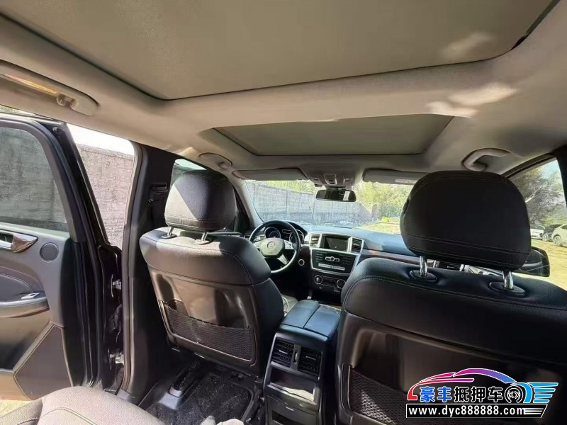 14年奔驰ML轿车抵押车出售