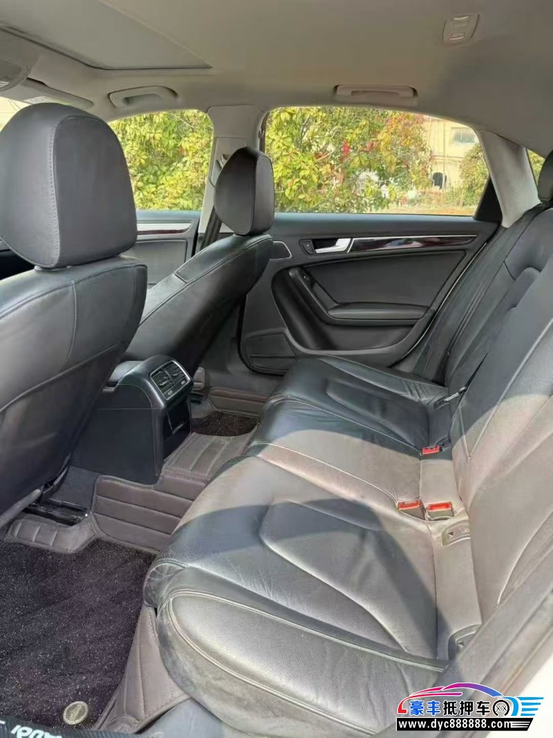 15年奥迪A4L轿车抵押车出售