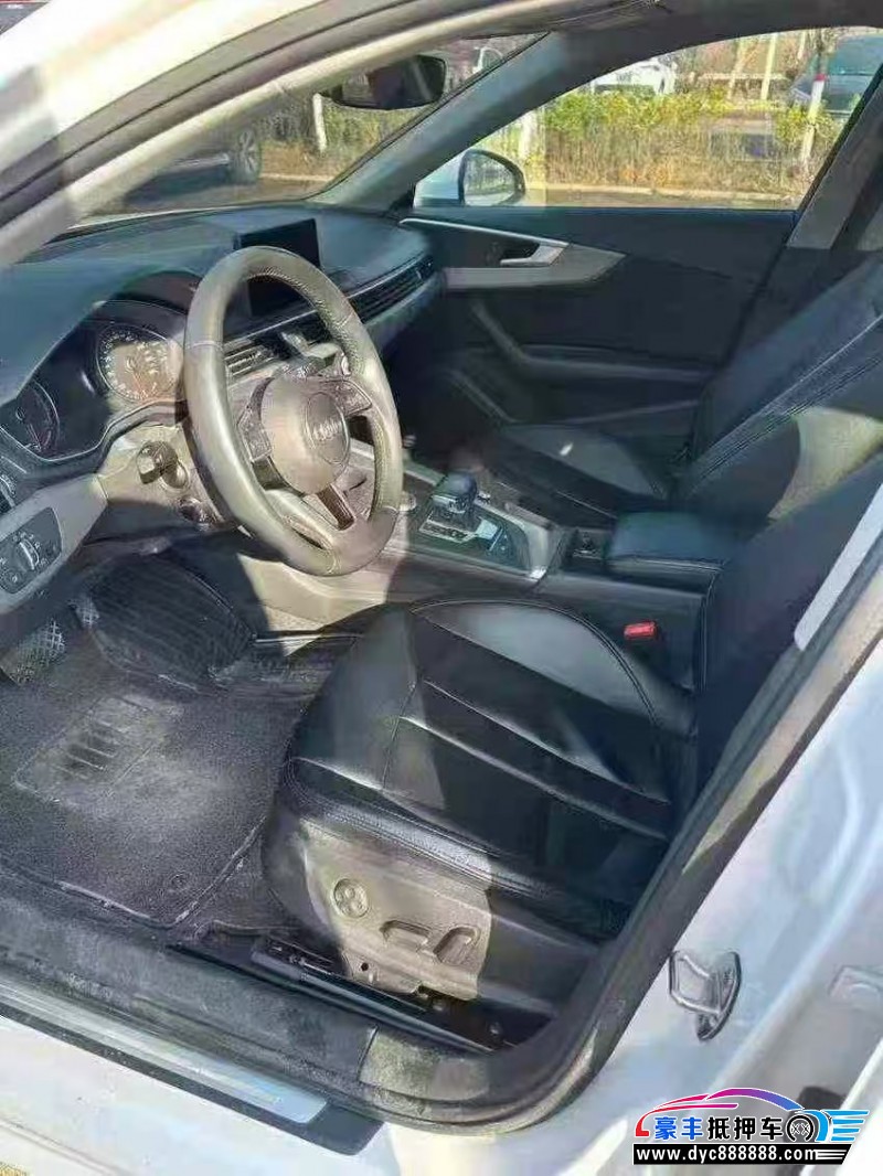 19年奥迪A4L轿车抵押车出售