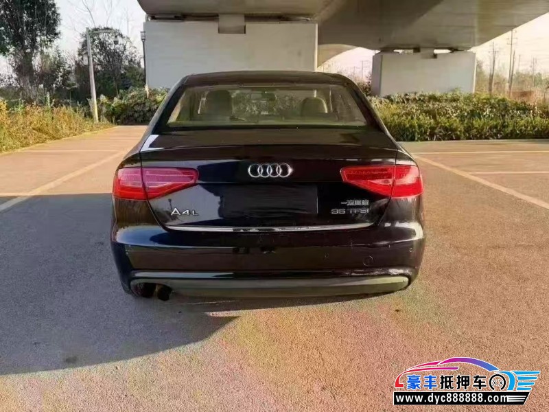 12年奥迪A4L轿车抵押车出售