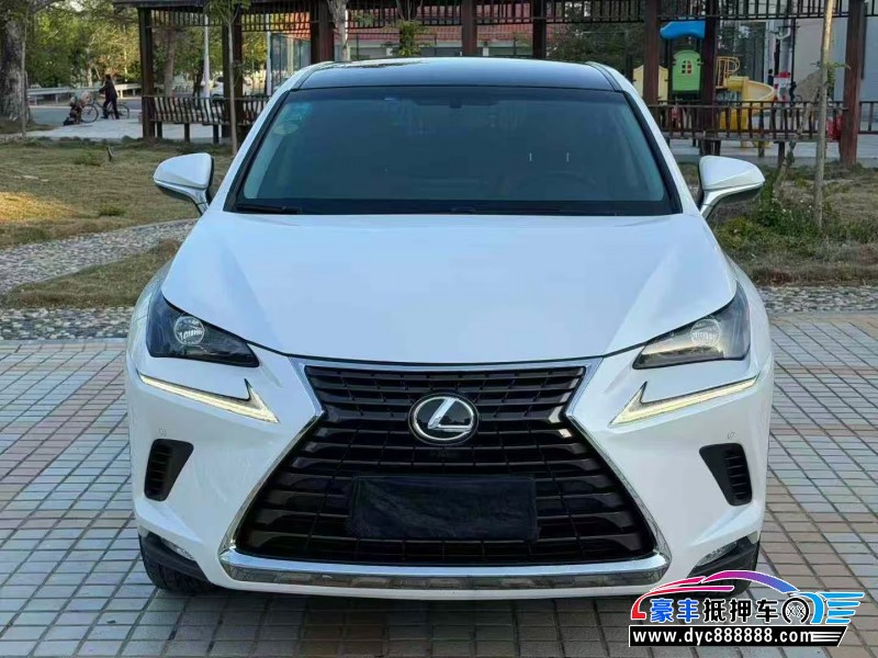 抵押车出售19年雷克萨斯NX轿车