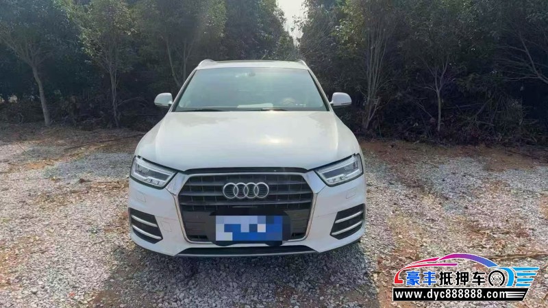 抵押车出售19年奥迪Q3轿车