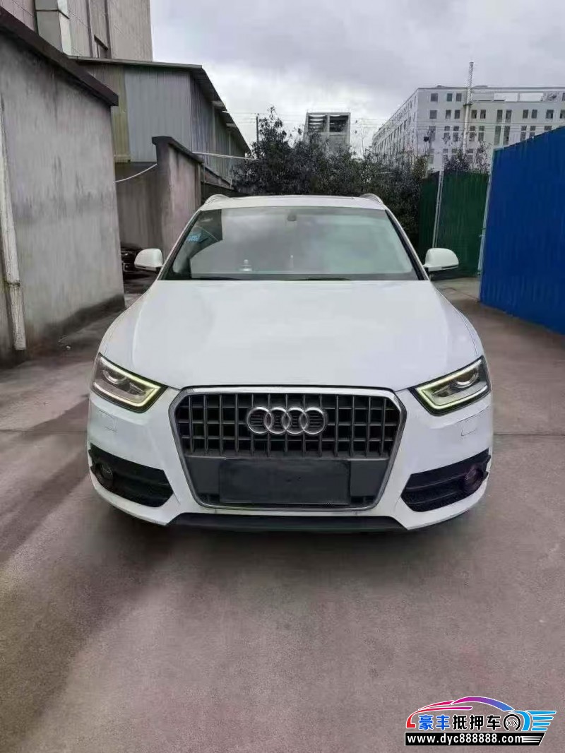 抵押车出售15年奥迪Q3轿车