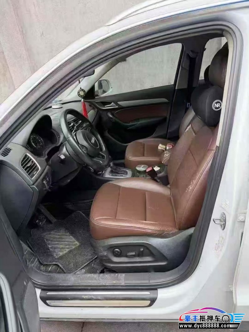 15年奥迪Q3轿车抵押车出售