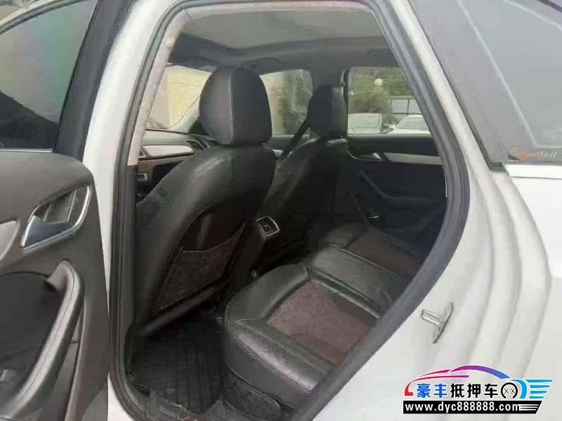 17年奥迪Q3轿车抵押车出售