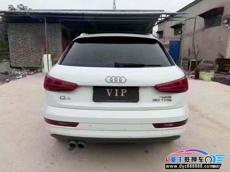 17年奥迪Q3轿车抵押车出售