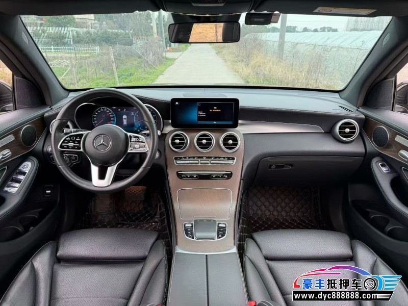 22年奔驰GLCSUV抵押车出售