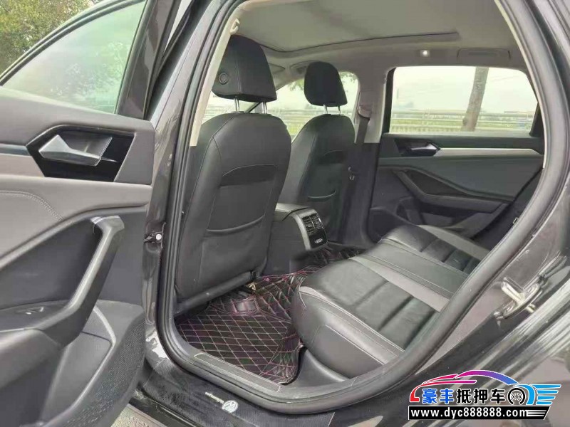 20年大众速腾轿车抵押车出售