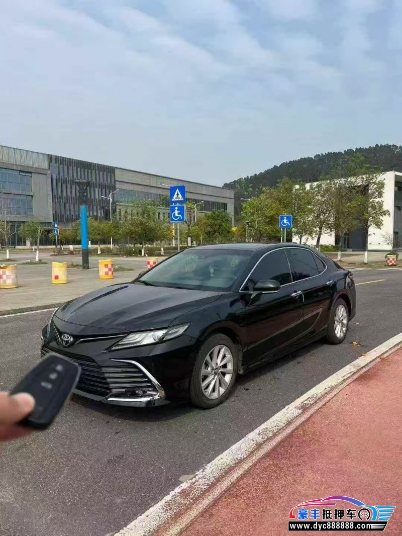 21年丰田凯美瑞轿车抵押车出售